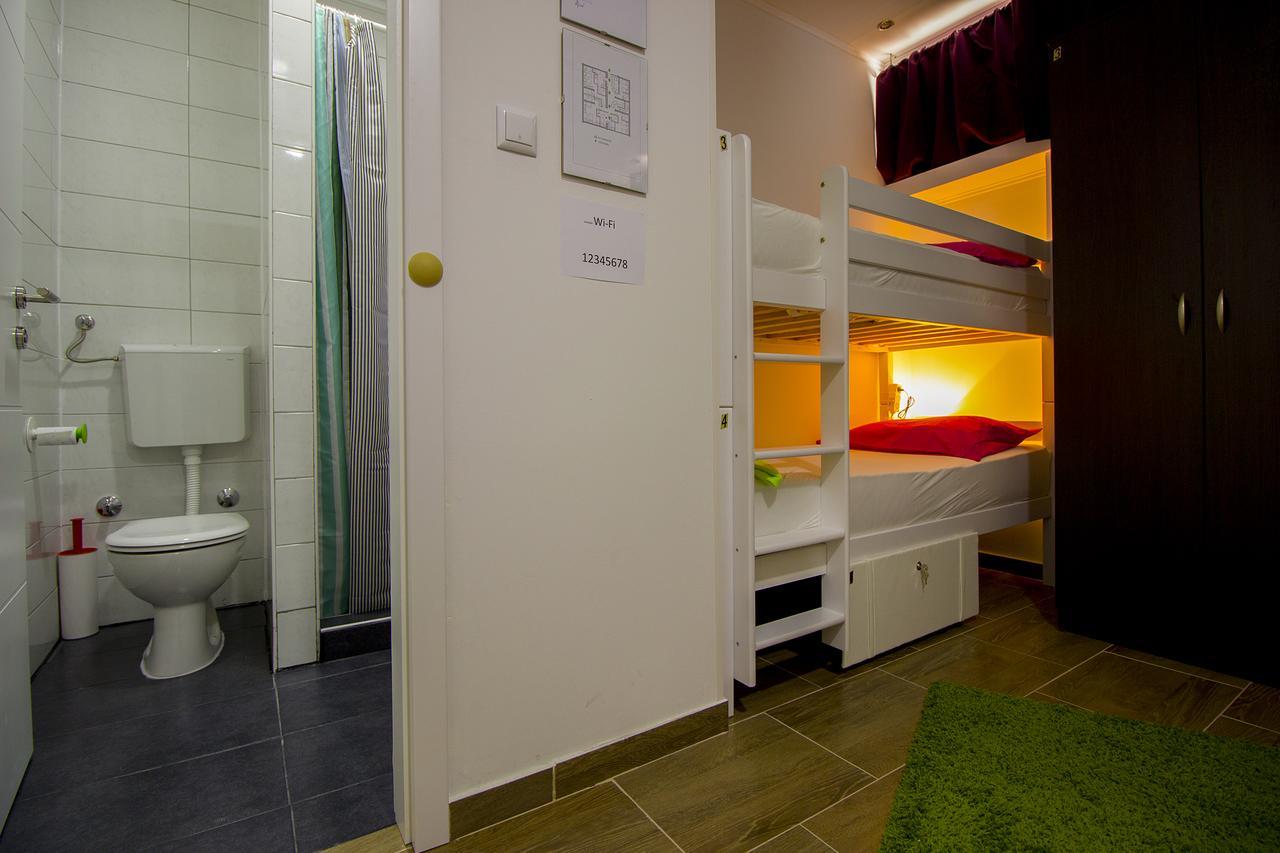 Hostel Dioklecijan Delux Split Zewnętrze zdjęcie